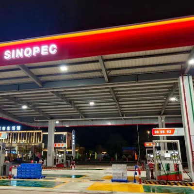 Q235 Prefab Gas Station Canopy Roof 50mm Tùy chỉnh nhiều độ dốc