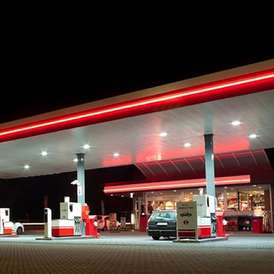 Q235 Prefab Gas Station Canopy Roof 50mm Tùy chỉnh nhiều độ dốc