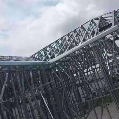 Cấu trúc mái nhà thép mạ nhựa nhẹ theo yêu cầu tiêu chuẩn GB