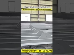 Ánh sáng mái vòm đôi Velux lớn với khung nhôm cong